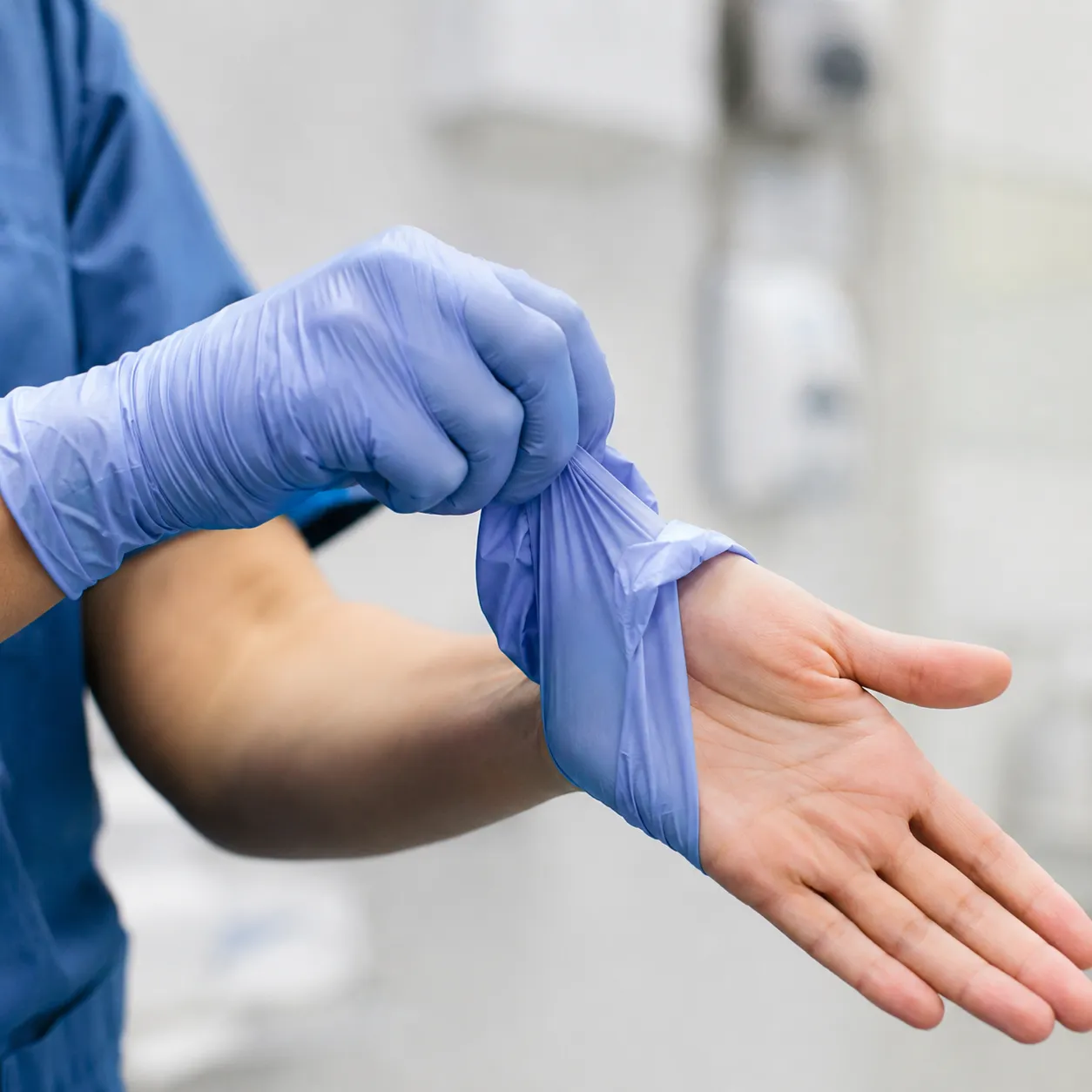remove gloves