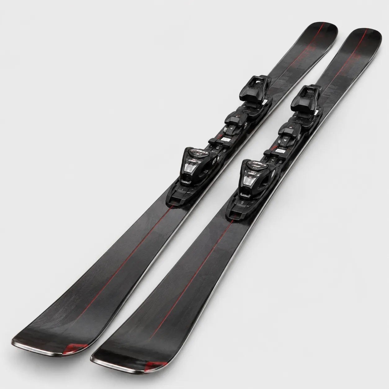 skis
